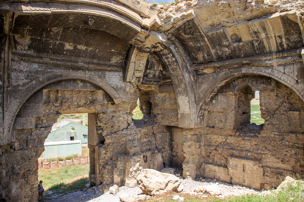 Başkale (Adamakert)
